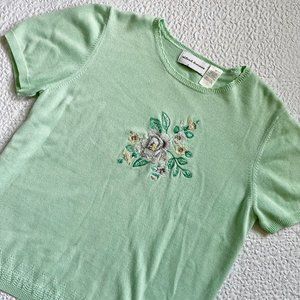 Vintage Knit Short Sleeve Flower Embroidered Sweater